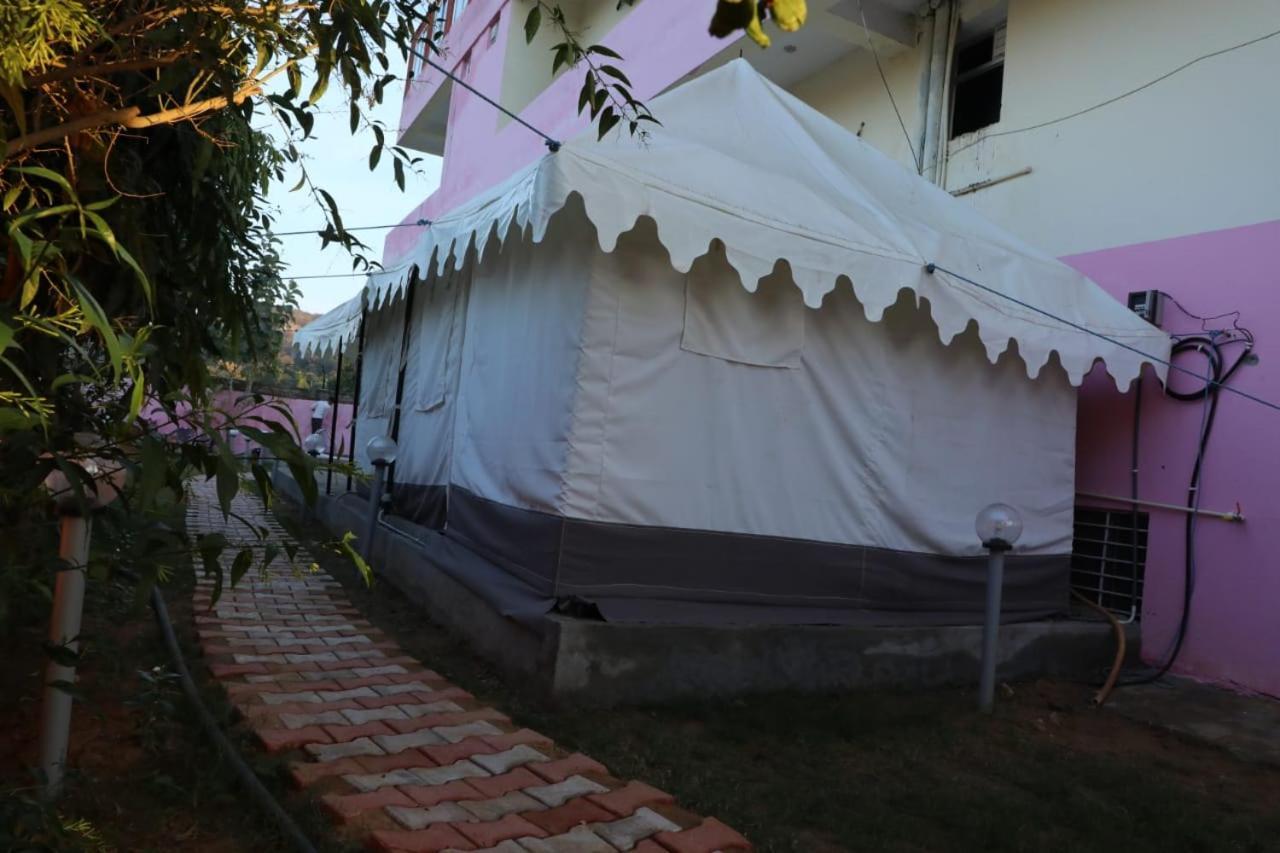 The Forest View Resort Khilchīpur Eksteriør bilde