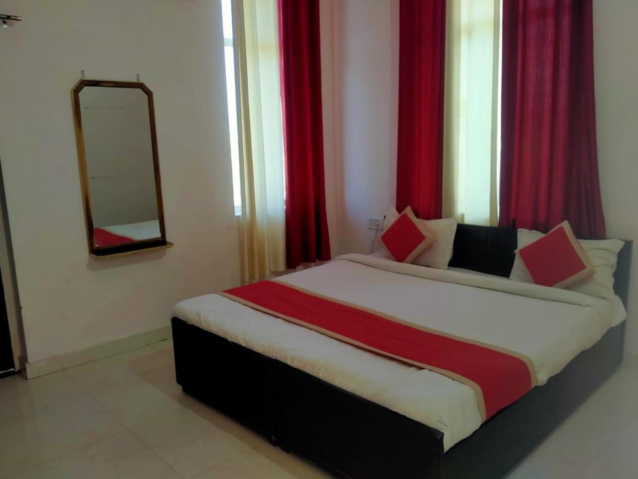 The Forest View Resort Khilchīpur Eksteriør bilde